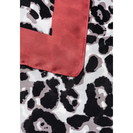 PAÑUELO ANIMAL PRINT