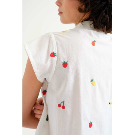 CAMISA BORDADA FRUTAS